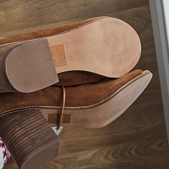 Aldo caramel suede lace up sandals. Fall. Size 8,5 - Picture 7 of 8